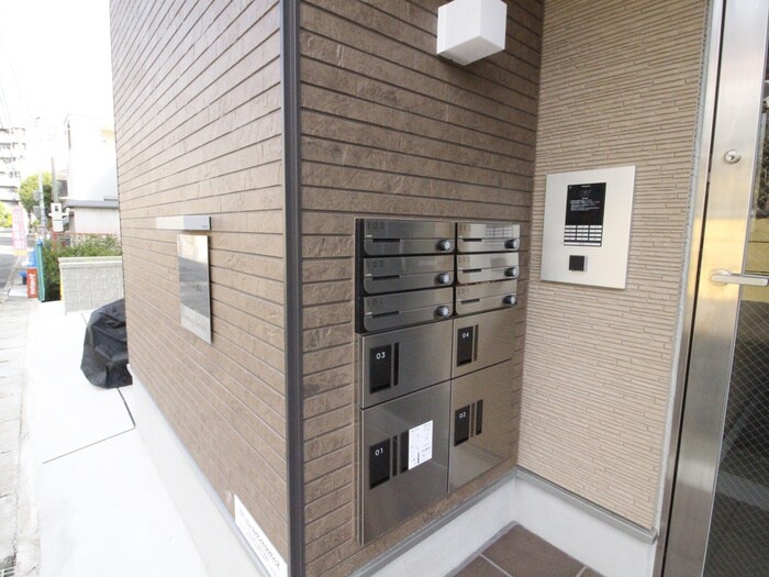 アンソレイエ椥辻の物件外観写真