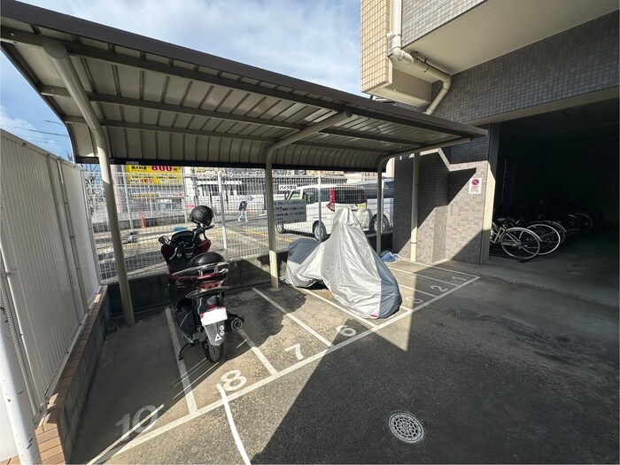 第１８関根マンションの物件外観写真