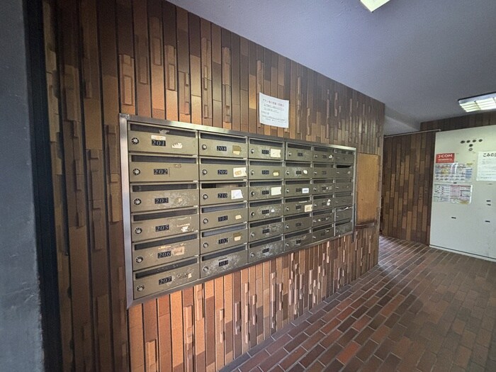 ライフ・ハイツ守口の物件外観写真