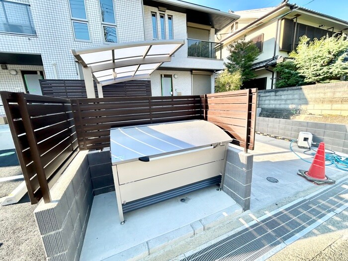 Le Cing小野原の物件外観写真