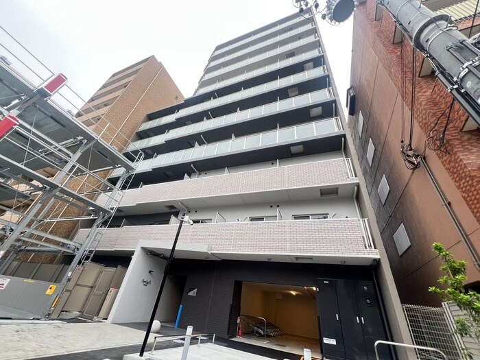 ArtizA緑地公園の物件外観写真