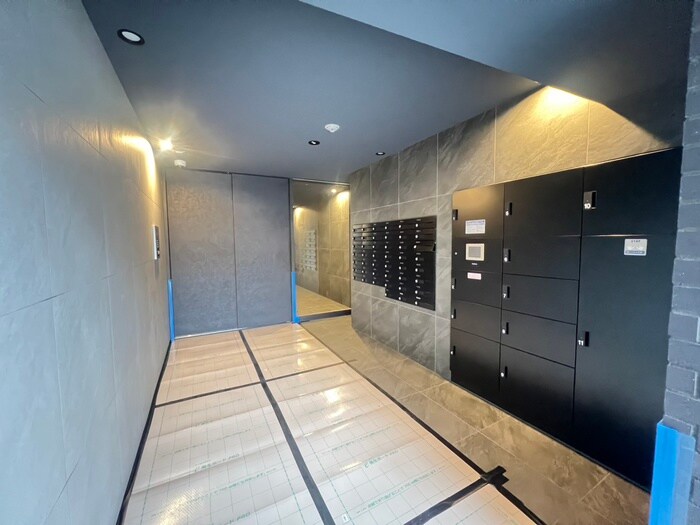 ArtizA緑地公園の物件外観写真