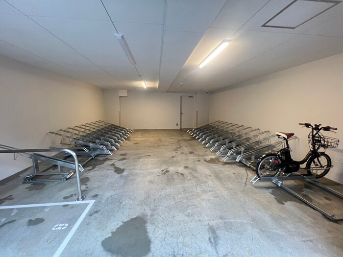 ArtizA緑地公園の物件外観写真