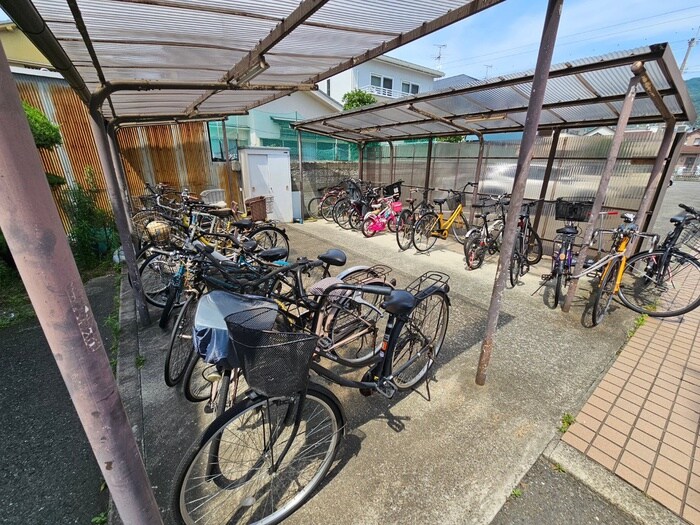 サンハイツ高安の物件外観写真