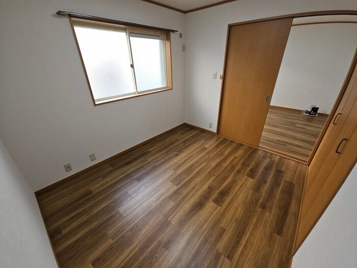 コスモスハイツの物件内観写真