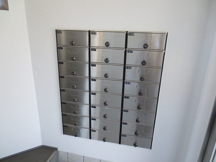 フルール須磨の物件外観写真