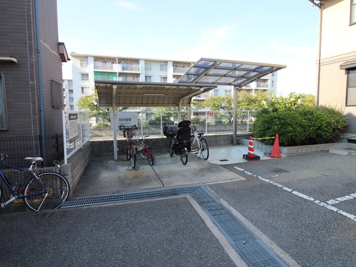 アビタシオン仁川Ⅲの物件外観写真