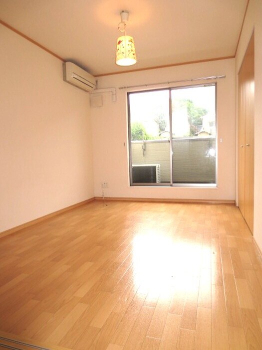 リマ－レ山科の物件内観写真