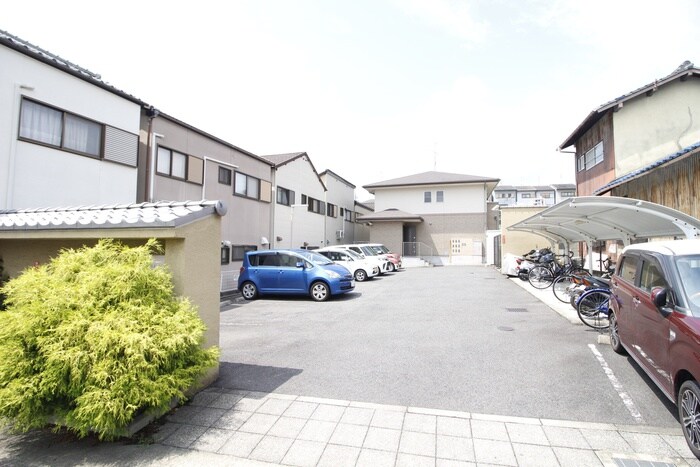 リマ－レ山科の物件外観写真