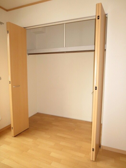 リマ－レ山科の物件内観写真