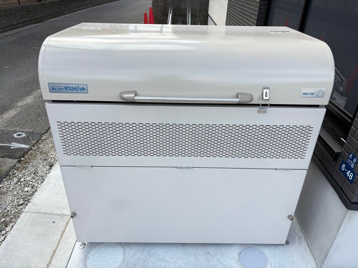 Ｄ ｐｏｒｔａ ｗｉｓｔｅｒｉａの物件外観写真