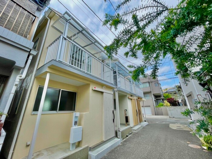 離宮前町１丁目貸家の物件外観写真