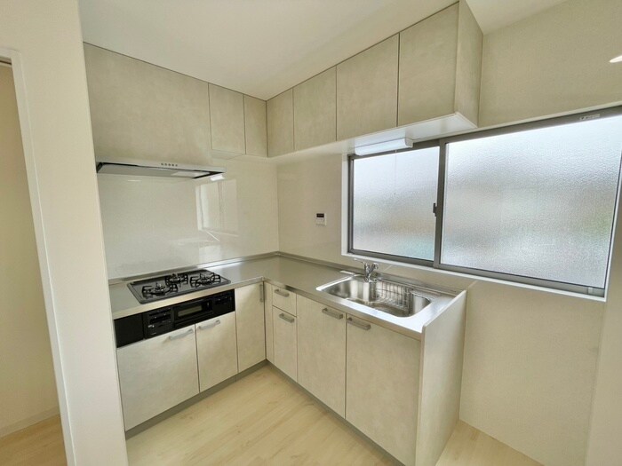 離宮前町１丁目貸家の物件内観写真