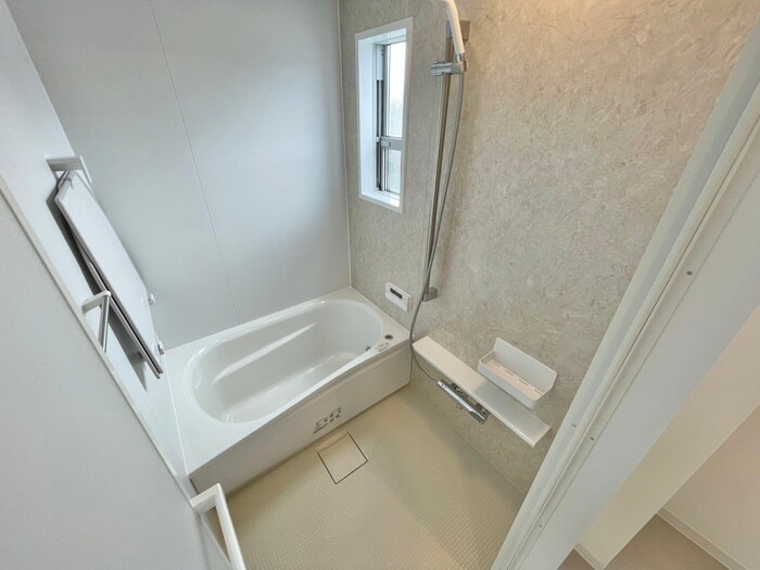 離宮前町１丁目貸家の物件内観写真