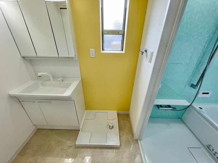 離宮前町１丁目貸家の物件内観写真