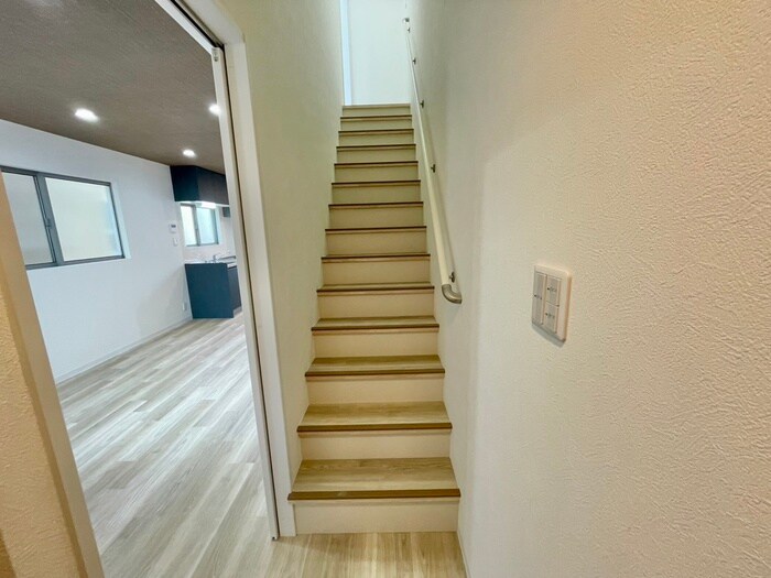 離宮前町１丁目貸家の物件内観写真