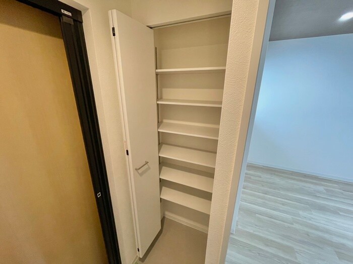 離宮前町１丁目貸家の物件内観写真