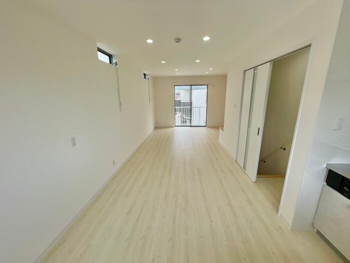 離宮前町１丁目貸家の物件内観写真