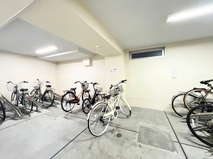 ジョバニ　フォ-リエの物件外観写真