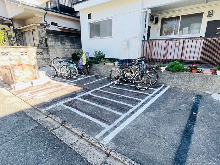 イースト東福寺の物件外観写真