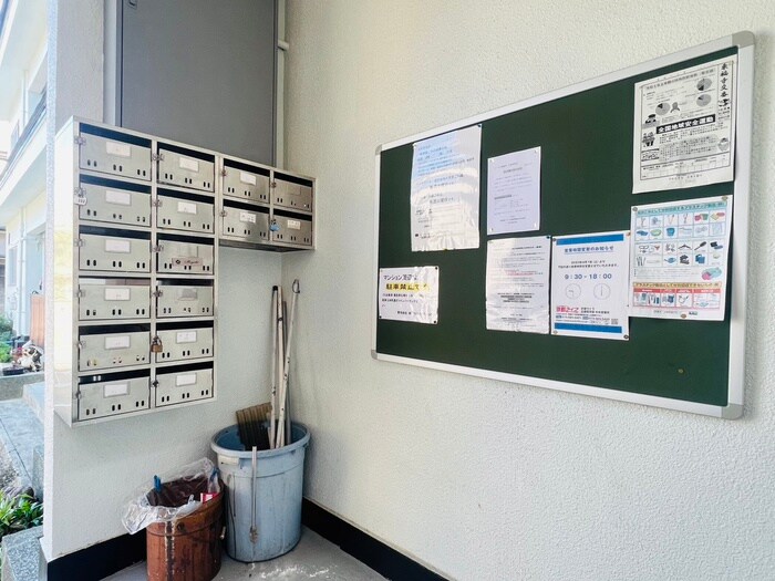 イースト東福寺の物件外観写真