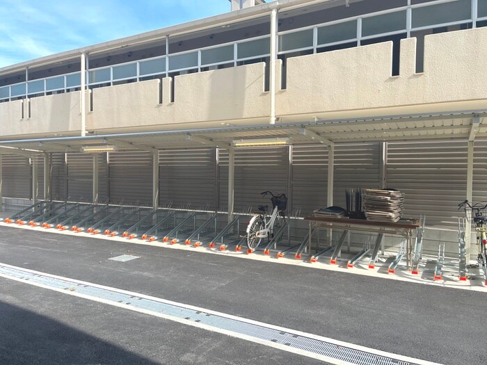 ﾌﾟﾚｻﾝｽ東三国ｴﾝﾌﾞﾚｲｽ(905)の物件外観写真