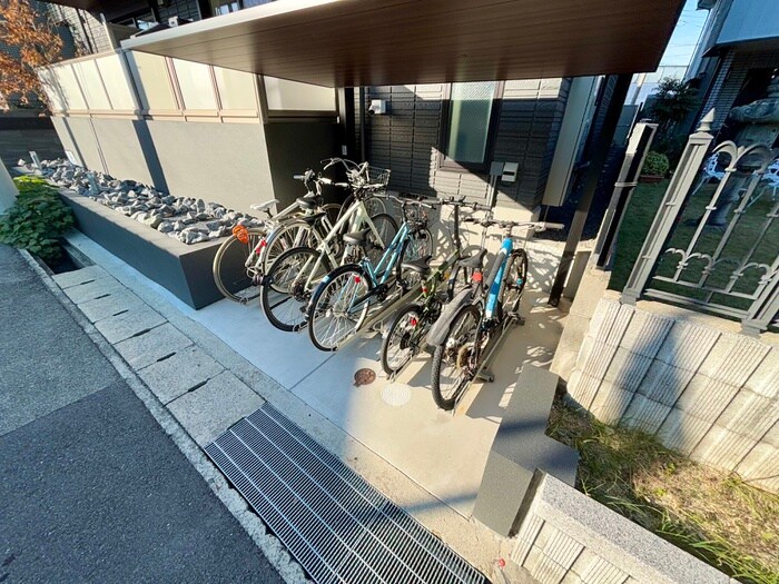 ナチュラル甲風園の物件外観写真