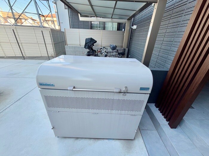 ナチュラル甲風園の物件外観写真