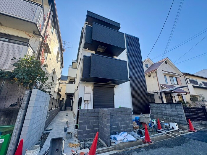 ＪＥＷＥＬ　～ＨＩＫＡＲＩ～の物件外観写真