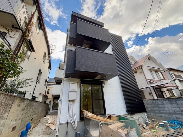 ＪＥＷＥＬ　～ＨＩＫＡＲＩ～の物件外観写真