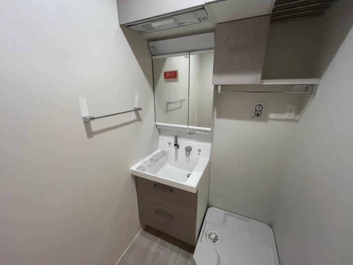 ＪＥＷＥＬ　～ＨＩＫＡＲＩ～の物件内観写真