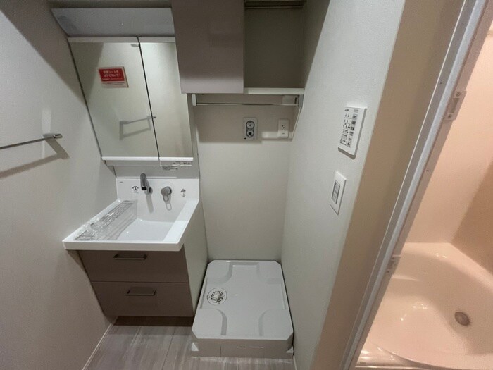 ＪＥＷＥＬ　～ＨＩＫＡＲＩ～の物件内観写真