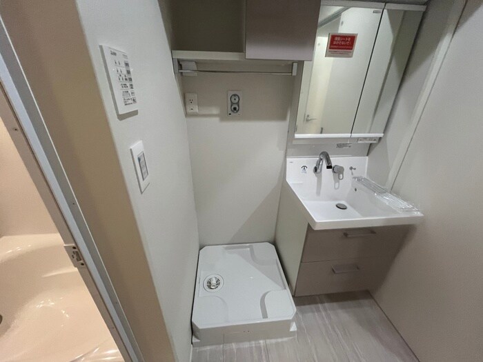 ＪＥＷＥＬ　～ＨＩＫＡＲＩ～の物件内観写真