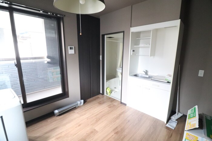 昭和通1丁目貸家の物件内観写真