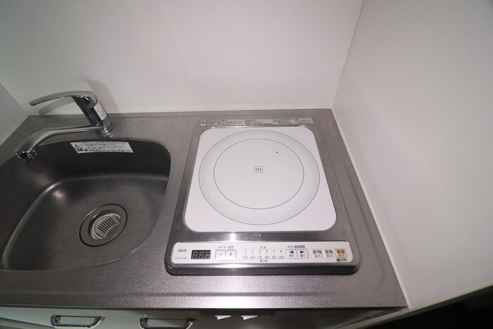 昭和通1丁目貸家の物件内観写真