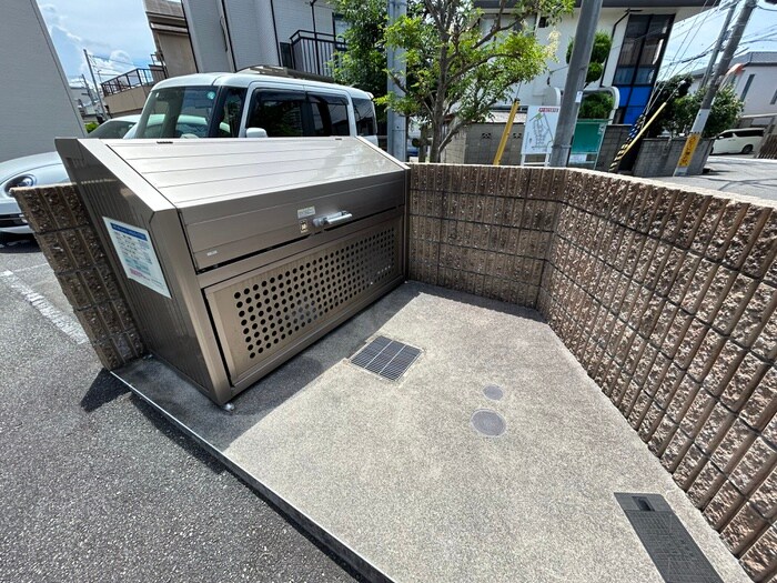 ﾌｼﾞﾊﾟﾚｽｽﾘｰﾊｰﾌﾞｽﾞ中百舌鳥町の物件外観写真