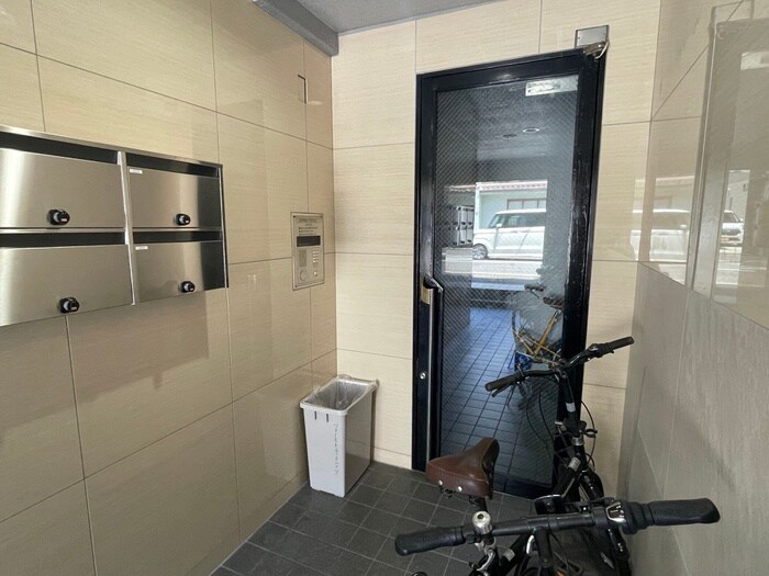 ファ－ストユ－スハイツの物件外観写真