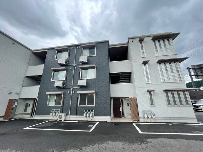 アトレーユ長岡京の物件外観写真