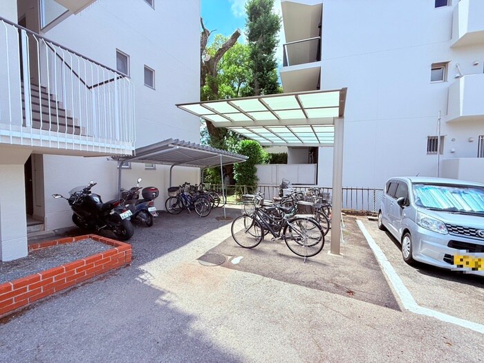 ホワイトオアシスレジデンス７６の物件外観写真