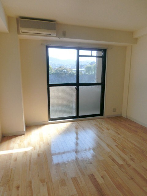 ベレヴュー鴨川の物件内観写真