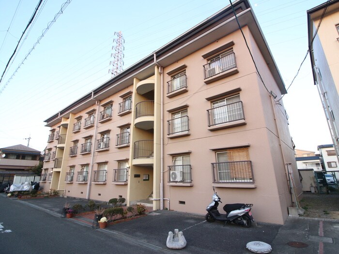 磐手ハイツの物件外観写真