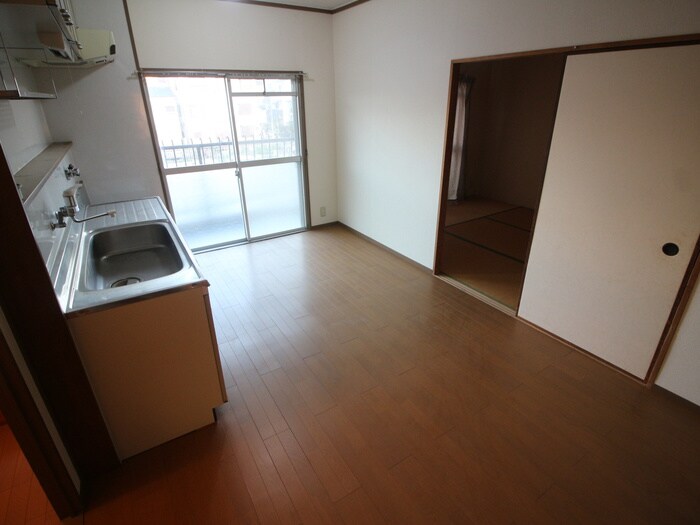 磐手ハイツの物件内観写真