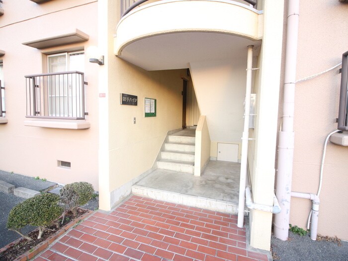 磐手ハイツの物件外観写真