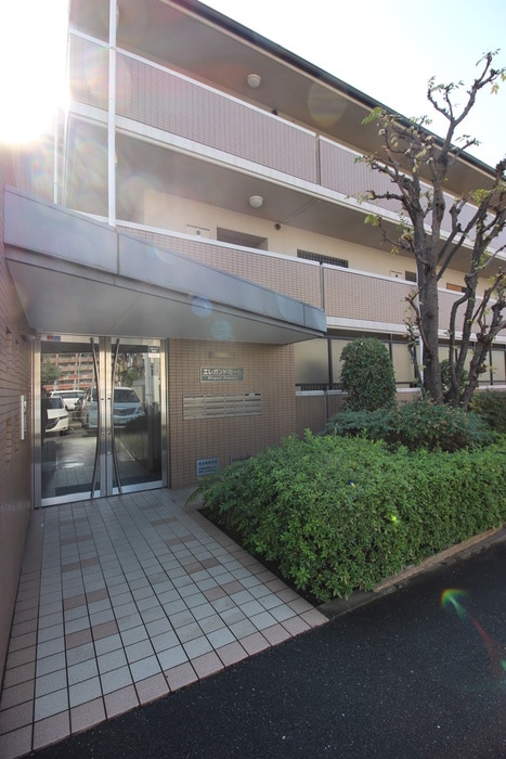 エレガンドミ－ルの物件外観写真