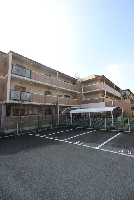 エレガンドミ－ルの物件外観写真