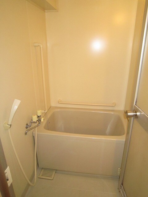 エレガンドミ－ルの物件内観写真