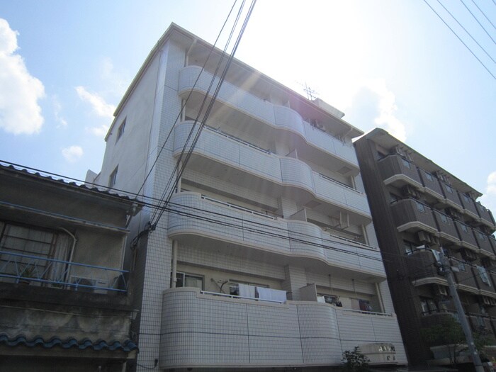 アドバンス松田の物件外観写真