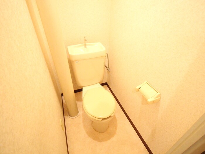 アドバンス松田の物件内観写真