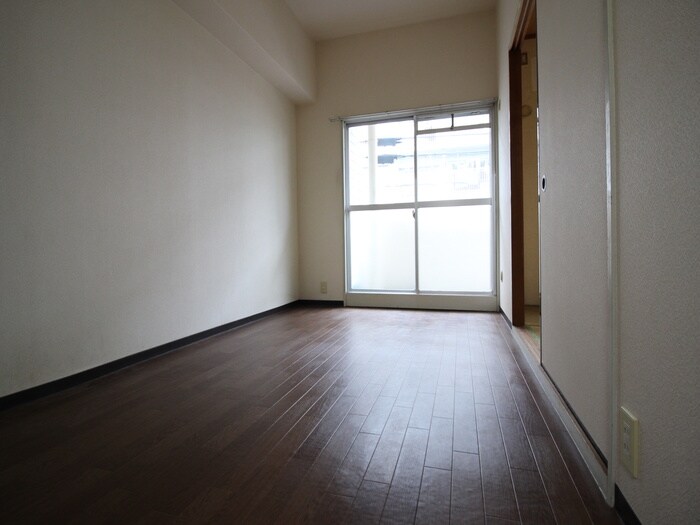 アドバンス松田の物件内観写真