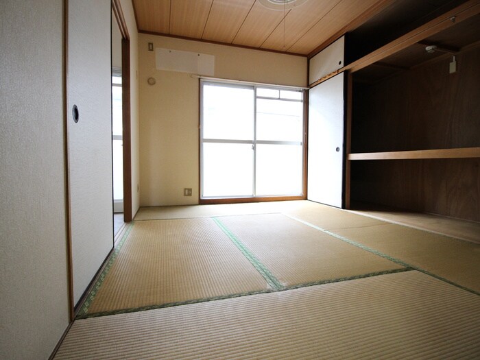 アドバンス松田の物件内観写真